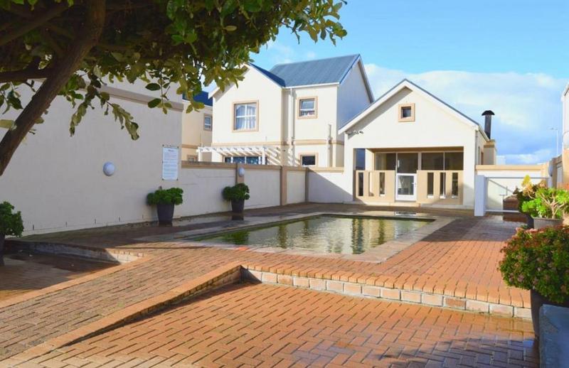 To Let 3 Bedroom Property for Rent in Costa Da Gama Western Cape